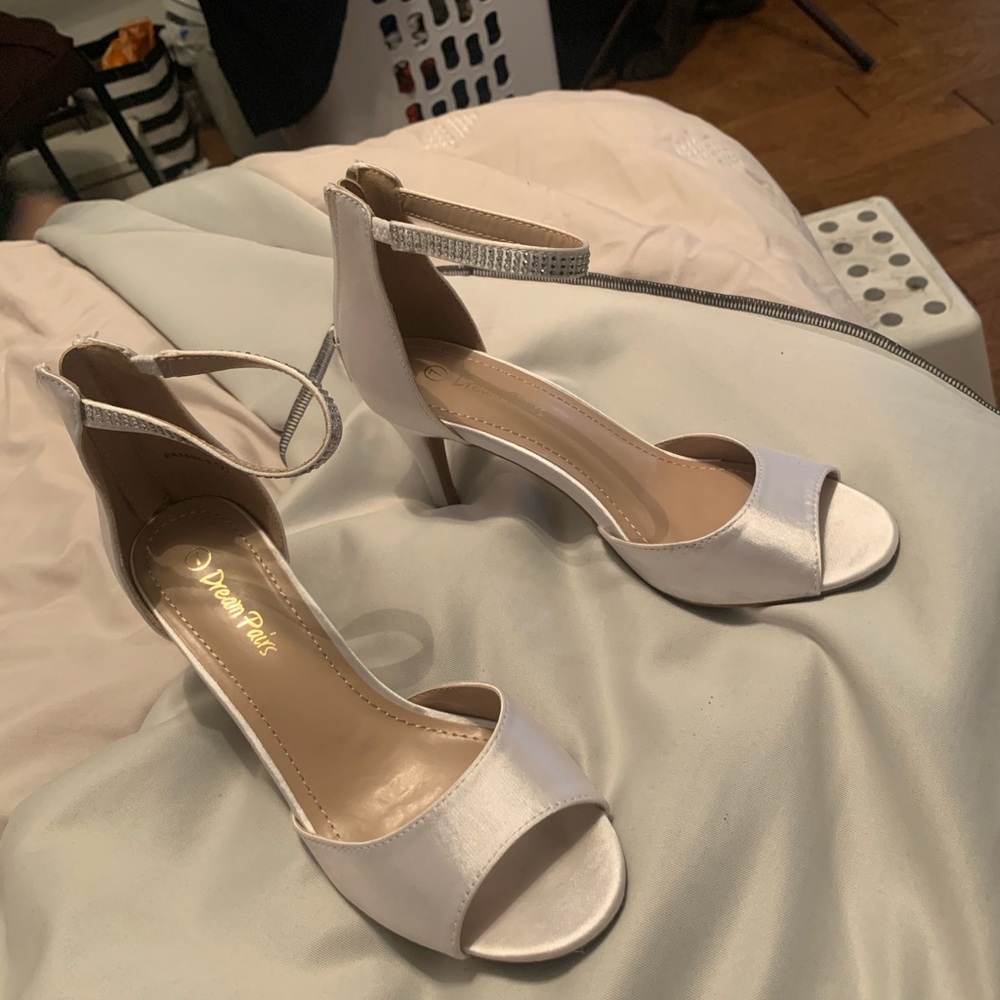 Dream pairs Heels